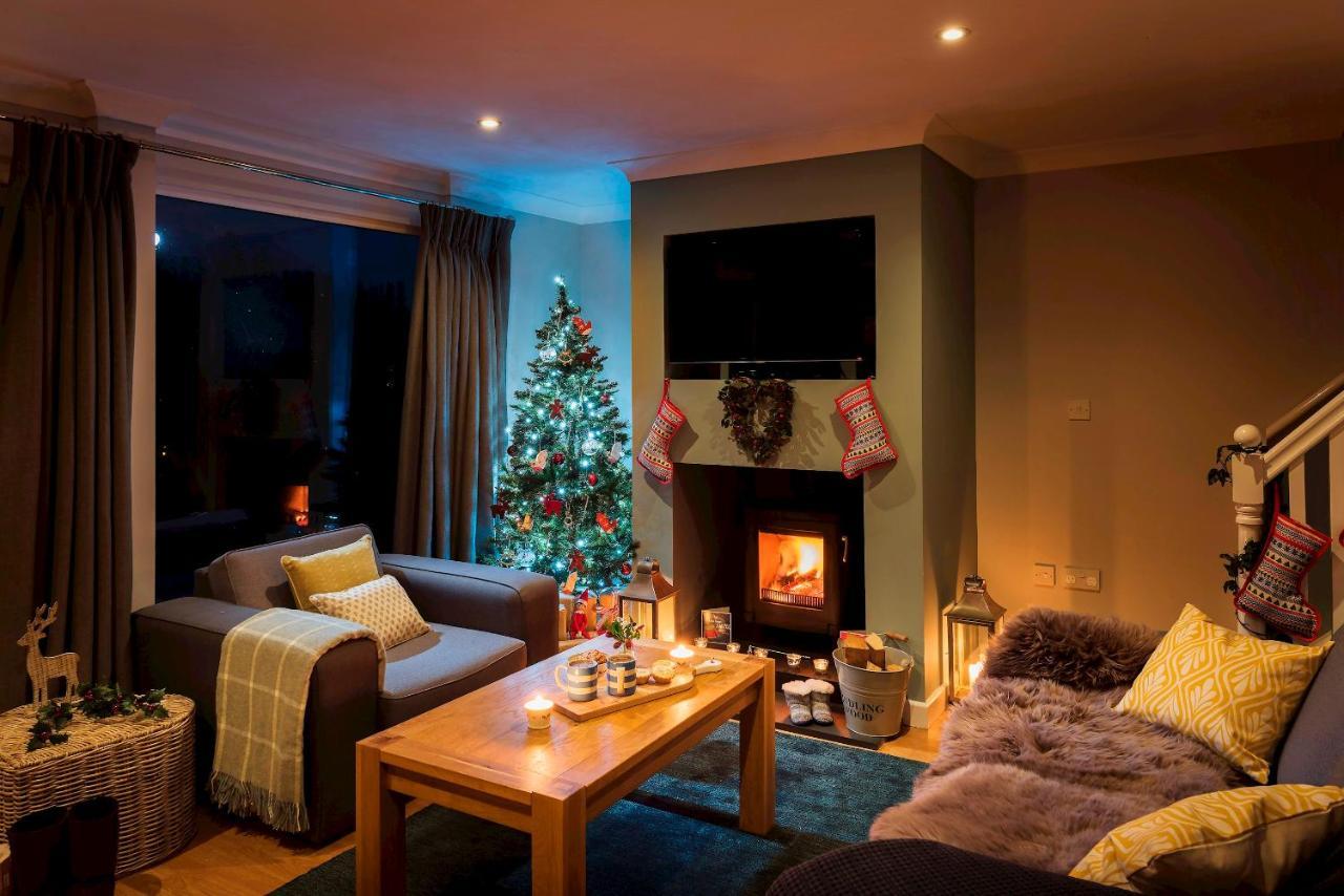 Kingfisher Hot Tub & Log Burner House On Premium Lakeside With Resort Facilities St Columb Major Exterior photo